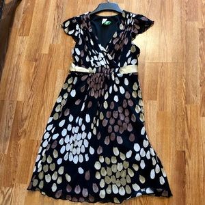 Stunning black dress with design